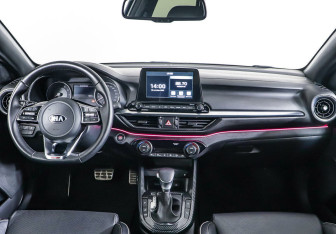 Подержанный автомобиль Kia Cerato Sedan 2020 года (9 фото)