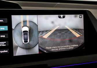 Подержанный автомобиль Changan UNI-V 2023 года (11 фото)