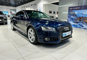 Подержанный автомобиль Audi A5 Coupe 2010 года (3 фото)