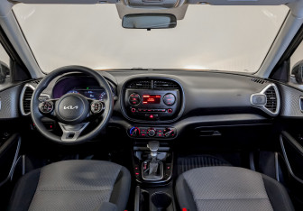 Подержанный автомобиль Kia Soul 2022 года (14 фото)