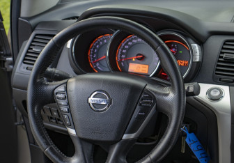 Подержанный автомобиль Nissan Murano Suv 2010 года (16 фото)