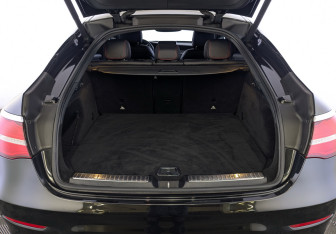 Подержанный автомобиль Mercedes-Benz GLC AMG 2017 года (10 фото)