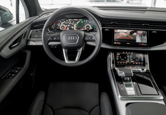 Новый Audi Q7 2025 (10 фото)