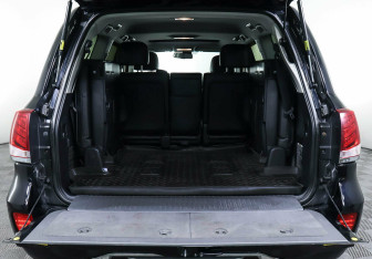 Подержанный автомобиль Toyota Land Cruiser Suv 2014 года (22 фото)