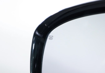 Подержанный автомобиль Nissan Pathfinder 2015 года (21 фото)