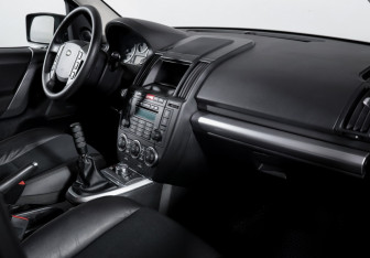 Подержанный автомобиль Land Rover Freelander 2010 года (9 фото)