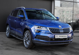 Подержанный автомобиль Skoda Karoq 2021 года (3 фото)