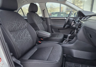 Подержанный автомобиль Skoda Rapid Liftback 2018 года (9 фото)