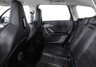 Подержанный автомобиль BMW X1 2025 года (14 фото)