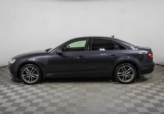 Подержанный автомобиль Audi A4 Sedan 2018 года (8 фото)