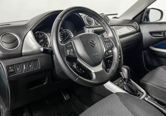 Подержанный автомобиль Suzuki Vitara 2016 года (13 фото)