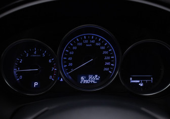 Подержанный автомобиль Mazda CX-5 2012 года (12 фото)