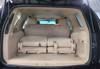 Подержанный автомобиль Cadillac Escalade Suv 2013 года (12 фото)