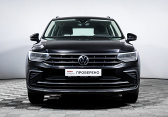 Подержанный автомобиль Volkswagen Tiguan 2020 года (2 фото)