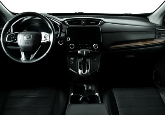 Подержанный автомобиль Honda CR-V 2017 года (10 фото)