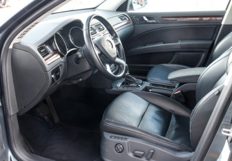 Подержанный автомобиль Skoda Superb Liftback 2014 года (16 фото)