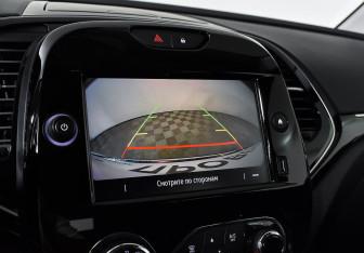 Подержанный автомобиль Renault Kaptur 2021 года (14 фото)