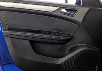 Подержанный автомобиль Renault Arkana 2021 года (19 фото)