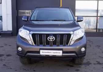 Подержанный автомобиль Toyota Land Cruiser Prado 2015 года (2 фото)