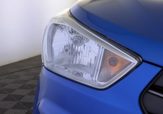 Подержанный автомобиль Hyundai Creta 2019 года (11 фото)