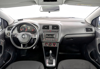 Подержанный автомобиль Volkswagen Polo Sedan 2019 года (14 фото)