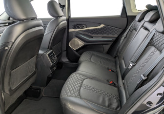 Подержанный автомобиль Exeed TXL 2022 года (12 фото)