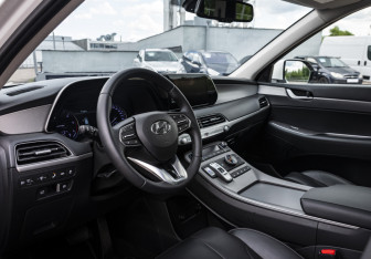 Подержанный автомобиль Hyundai Palisade 2021 года (9 фото)