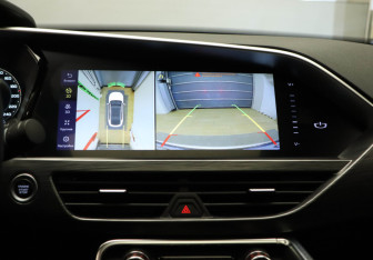 Подержанный автомобиль Geely Tugella 2023 года (16 фото)