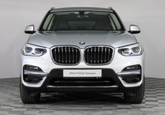 Подержанный автомобиль BMW X3 2021 года (3 фото)