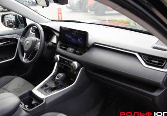Новый Toyota RAV4 2025 (7 фото)