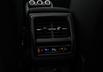 Подержанный автомобиль Skoda Kodiaq 2025 года (11 фото)