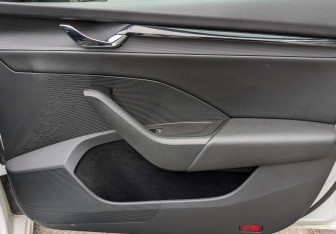 Подержанный автомобиль Skoda Octavia Liftback 2021 года (25 фото)