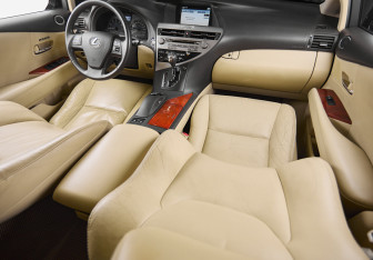 Подержанный автомобиль Lexus RX 2010 года (14 фото)