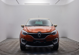 Подержанный автомобиль Renault Kaptur 2019 года (2 фото)