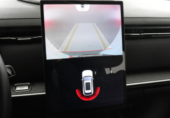 Подержанный автомобиль Jaecoo J7 2024 года (15 фото)