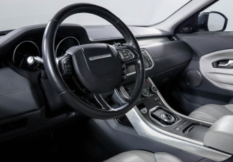 Подержанный автомобиль Land Rover Range Rover Evoque 2017 года (14 фото)