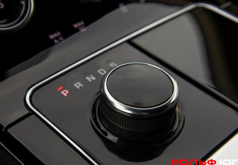 Подержанный автомобиль Land Rover Range Rover Velar 2019 года (17 фото)