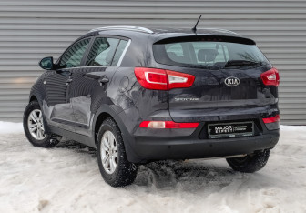 Подержанный автомобиль Kia Sportage 2012 года (7 фото)