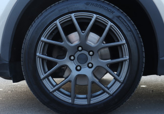 Подержанный автомобиль Audi Q3 2012 года (22 фото)