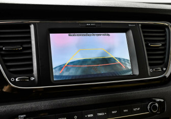 Подержанный автомобиль Kia Carnival 2019 года (11 фото)