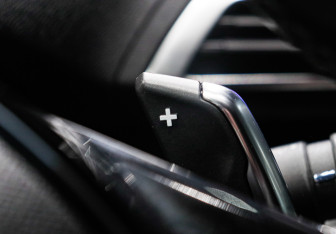 Подержанный автомобиль Peugeot 3008 2019 года (13 фото)