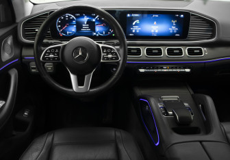 Подержанный автомобиль Mercedes-Benz GLE 2020 года (9 фото)