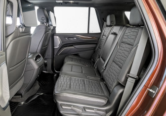 Подержанный автомобиль Cadillac Escalade Suv 2022 года (12 фото)