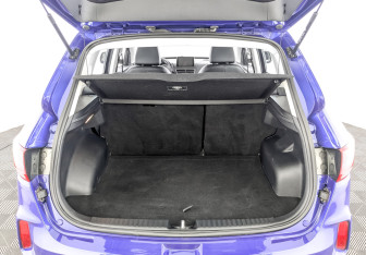 Подержанный автомобиль FAW Besturn X40 2021 года (10 фото)