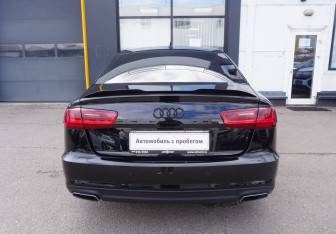 Подержанный автомобиль Audi A6 Sedan 2018 года (6 фото)