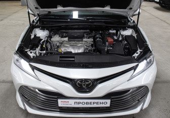 Подержанный автомобиль Toyota Camry Sedan 2020 года (9 фото)