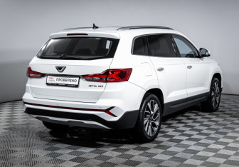 Подержанный автомобиль Jetta VS7 2023 года (5 фото)