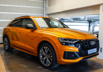 Подержанный автомобиль Audi Q8 2019 года (3 фото)