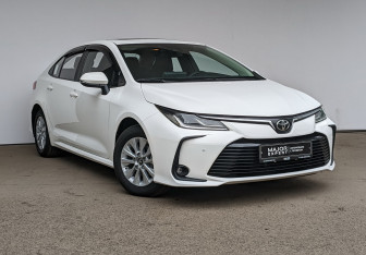 Подержанный автомобиль Toyota Corolla Sedan 2022 года (27 фото)