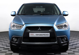 Подержанный автомобиль Mitsubishi ASX 2010 года (2 фото)